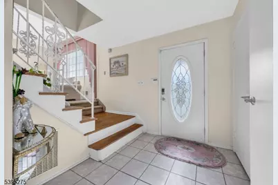 19 Winston Dr, Franklin Township, NJ 08873 - Photo 5