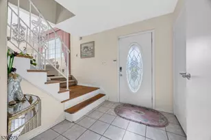 19 Winston Dr, Franklin Township, NJ 08873 - Photo 5