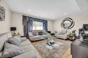 19 Winston Dr, Franklin Township, NJ 08873 - Photo 15