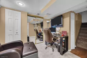 19 Winston Dr, Franklin Township, NJ 08873 - Photo 27