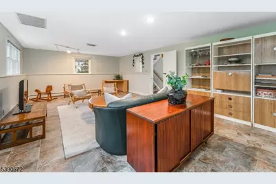 13 Glutting Pl, East Hanover Township, NJ 07936 - Photo 23