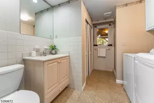 13 Glutting Pl, East Hanover Township, NJ 07936 - Photo 21