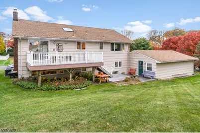 13 Glutting Pl, East Hanover Township, NJ 07936 - Photo 39