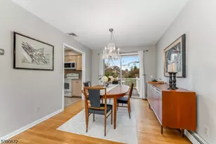 13 Glutting Pl, East Hanover Township, NJ 07936 - Photo 9