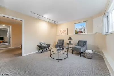 13 Glutting Pl, East Hanover Township, NJ 07936 - Photo 29