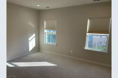 12 Clausen Ct, Mount Olive, NJ 07828 - Photo 5