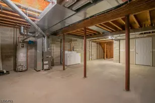 58 Autumn Ridge Rd, Parsippany, NJ 07950 - Photo 25