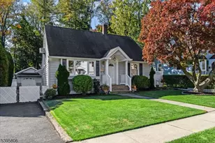 29 Lynwood Rd, Verona, NJ 07044 - Photo 1