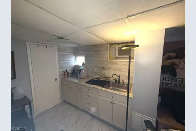 67 Sherwood Ave, Haledon, NJ 07508 - Photo 17