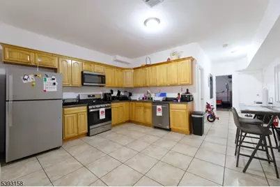 349 Osborne Ter, Newark, NJ 07112 - Photo 35