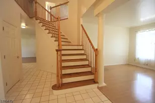 92 Harvard Cir, Montgomery Township, NJ 08540 - Photo 5