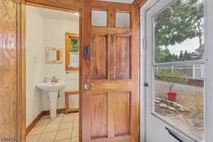 14 Laurel Ave, Clifton, NJ 07012 - Photo 19