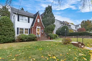 14 Laurel Ave, Clifton, NJ 07012 - Photo 3