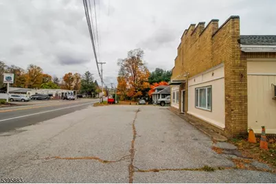 8 Main St, Ogdensburg, NJ 07439 - Photo 5