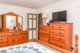 36 Deer Path Dr, Mount Olive, NJ 07836 - Photo 17