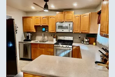 36 Deer Path Dr, Mount Olive, NJ 07836 - Photo 5