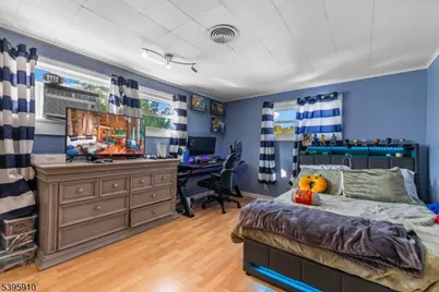 466 Market Street, Elmwood Park, NJ 07407 - Photo 9