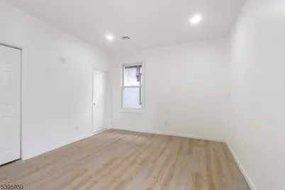 813 S 12th St, Newark, NJ 07108 - Photo 11