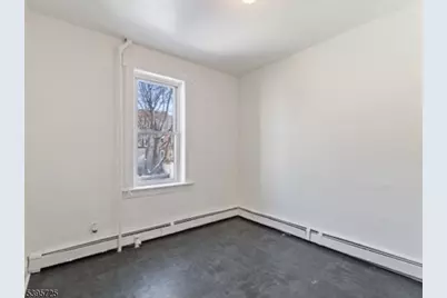 16 Tulip St, Passaic, NJ 07055 - Photo 3