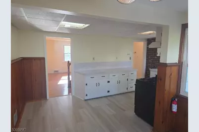 1815 Vauxhall Rd, Union Township, NJ 07083 - Photo 3