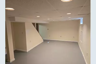 1815 Vauxhall Rd, Union Township, NJ 07083 - Photo 13