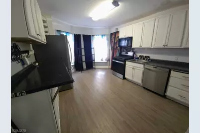 19 Rossmore Pl, Belleville, NJ 07109 - Photo 3