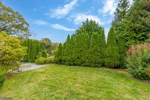 608 Raritan Ave, Middletown Twp., NJ 07716 - Photo 35