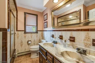 608 Raritan Ave, Middletown Twp., NJ 07716 - Photo 17