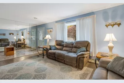 608 Raritan Ave, Middletown Twp., NJ 07716 - Photo 5