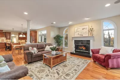 11 Madaline Dr, Edison, NJ 08820 - Photo 21