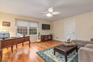 11 Madaline Dr, Edison, NJ 08820 - Photo 31