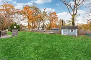 11 Madaline Dr, Edison, NJ 08820 - Photo 7