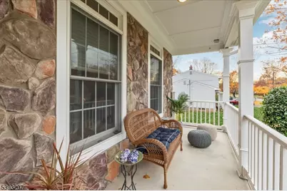 11 Madaline Dr, Edison, NJ 08820 - Photo 5