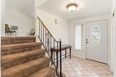 2286 Stocker Ln, Scotch Plains Township, NJ 07076 - Photo 5