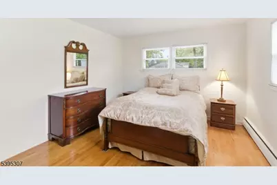 2286 Stocker Ln, Scotch Plains Township, NJ 07076 - Photo 21