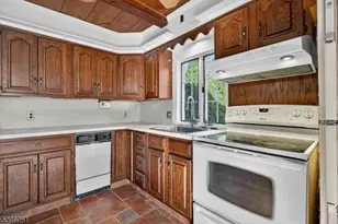 1 Andrew St, Green Brook Township, NJ 08812 - Photo 13