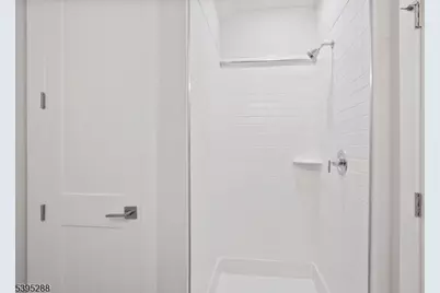 102 Iris Ct, Warren Township, NJ 07059 - Photo 13