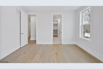 102 Iris Ct, Warren Township, NJ 07059 - Photo 17