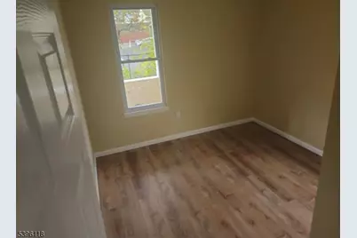 518 E 23rd St #1R, Paterson, NJ 07514 - Photo 5