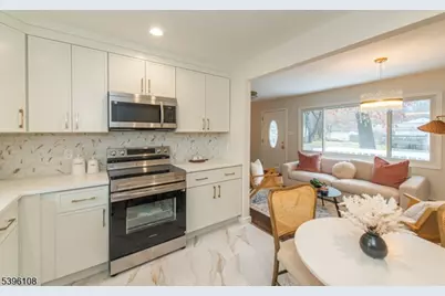 315 Santa Fe Trail, Hopatcong, NJ 07843 - Photo 5