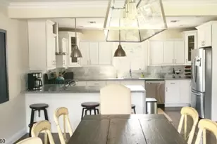 39 Gray St, Montclair, NJ 07042 - Photo 7