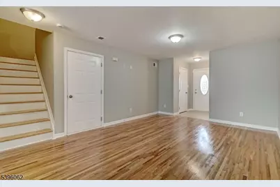 12 Edwin St, Carteret, NJ 07008 - Photo 5