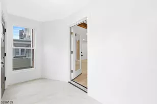31 Cummings St, Irvington, NJ 07111 - Photo 5