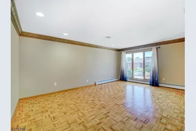 18 Jani Ct, Clifton, NJ 07013 - Photo 3