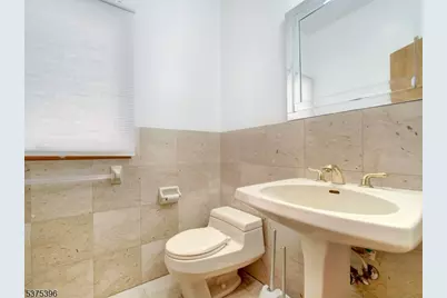 18 Jani Ct, Clifton, NJ 07013 - Photo 15