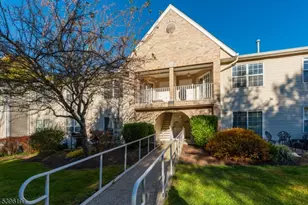 11 Parkside Ct, Wayne, NJ 07470 - Photo 1