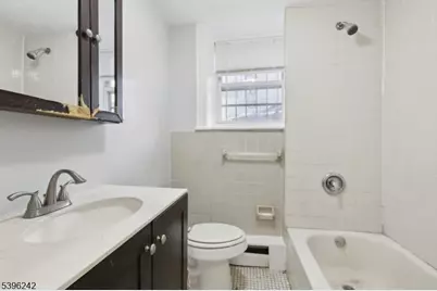 162 Fairview Ave, Jersey City, NJ 07304 - Photo 19