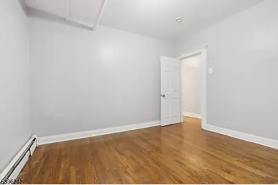 162 Fairview Ave, Jersey City, NJ 07304 - Photo 17