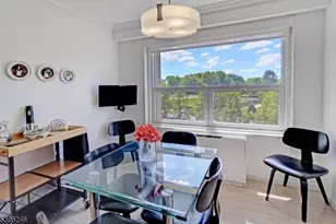 2 Claridge Dr 3Lw, Verona, NJ 07044 - Photo 3