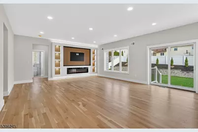 70 Anderson Dr, Clifton, NJ 07013 - Photo 17